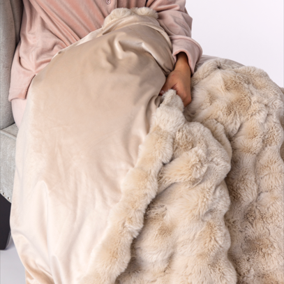 Faux Fur Luxury Thermal Blanket 140cm x 160cm - Natural